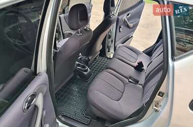 Хэтчбек Mercedes-Benz A-Class 2003 в 