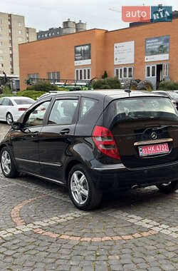 Хетчбек Mercedes-Benz A-Class 2006 в 