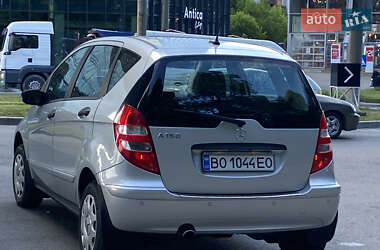 Хэтчбек Mercedes-Benz A-Class 2004 в 