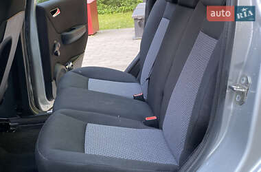 Хэтчбек Mercedes-Benz A-Class 2004 в 