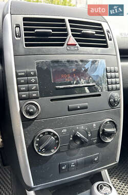 Хэтчбек Mercedes-Benz A-Class 2007 в 
