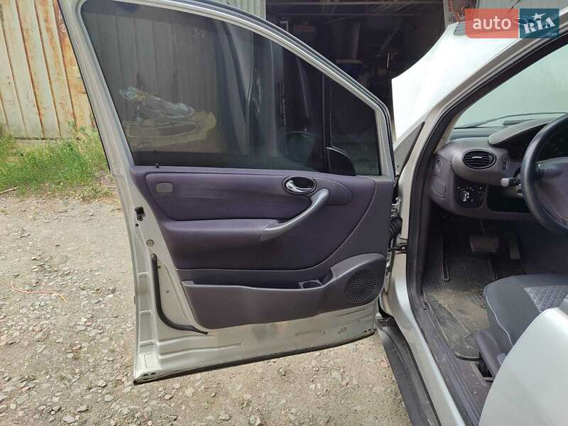 Хетчбек Mercedes-Benz A-Class 2001 в Києві