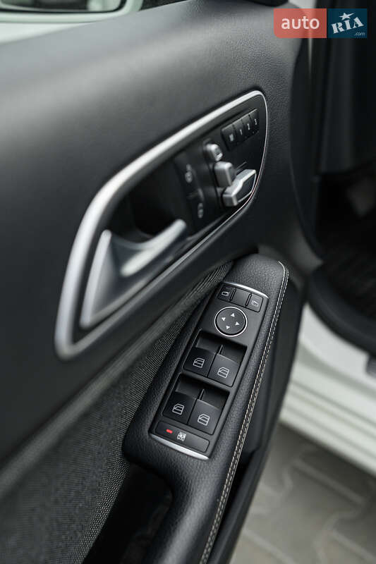 Хэтчбек Mercedes-Benz A-Class 2016 в Львове