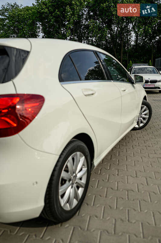 Хэтчбек Mercedes-Benz A-Class 2016 в Львове