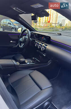 Хэтчбек Mercedes-Benz A-Class 2020 в 