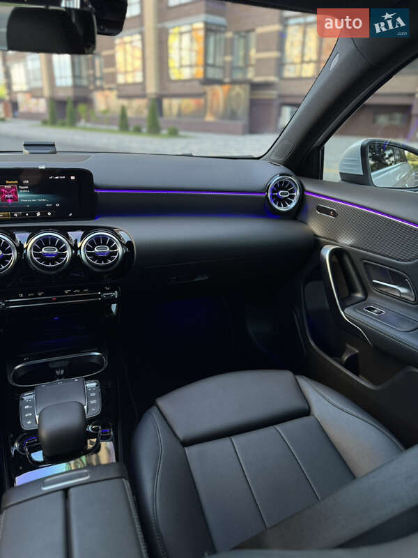 Хетчбек Mercedes-Benz A-Class 2020 в Києві фото 34 Хетчбек Mercedes-Benz A-Class 2020 в Києві