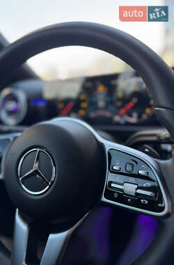 Хэтчбек Mercedes-Benz A-Class 2020 в 