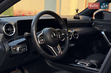 Хэтчбек Mercedes-Benz A-Class 2019 в 
