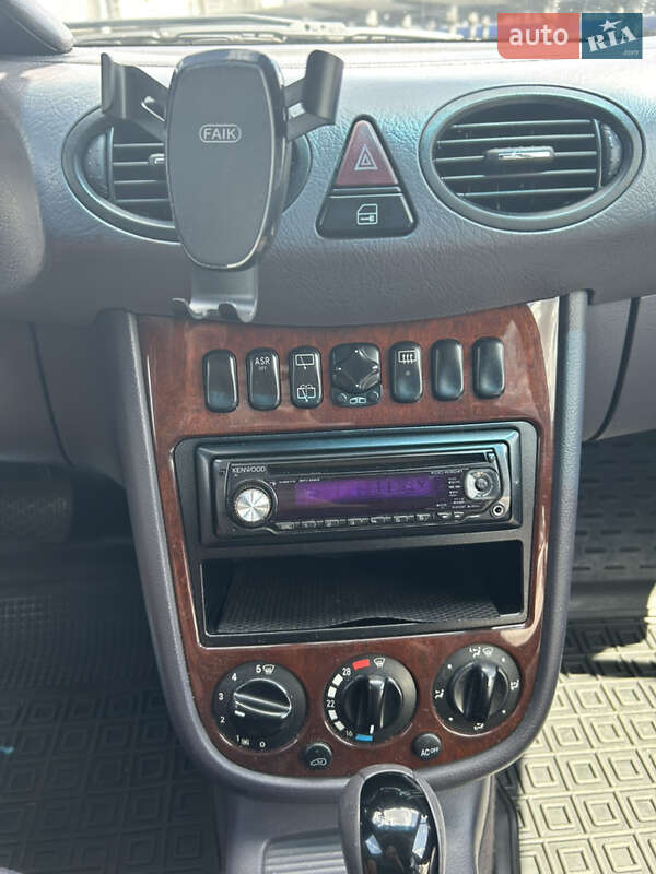 Хэтчбек Mercedes-Benz A-Class 2004 в Киеве