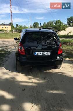 Хэтчбек Mercedes-Benz A-Class 2010 в 
