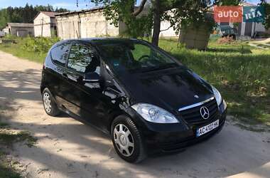 Хэтчбек Mercedes-Benz A-Class 2010 в 