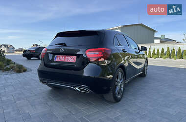 Хетчбек Mercedes-Benz A-Class 2016 в 