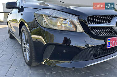 Хетчбек Mercedes-Benz A-Class 2016 в 