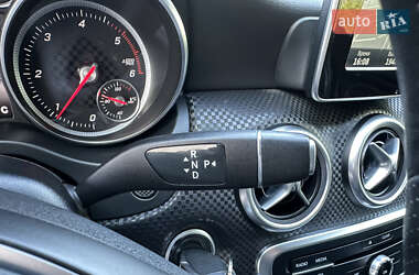Хетчбек Mercedes-Benz A-Class 2016 в 