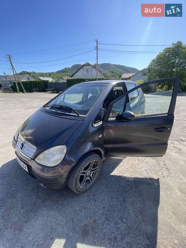 Хэтчбек Mercedes-Benz A-Class 2000 в Косове