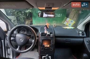 Хэтчбек Mercedes-Benz A-Class 2009 в 