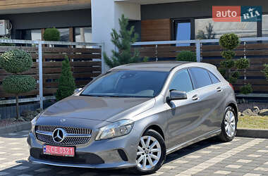 Хетчбек Mercedes-Benz A-Class 2018 в 