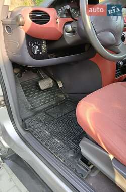 Хэтчбек Mercedes-Benz A-Class 2000 в 