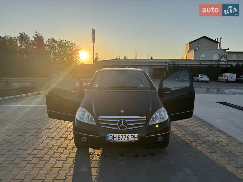 Хэтчбек Mercedes-Benz A-Class 2008 в Одессе