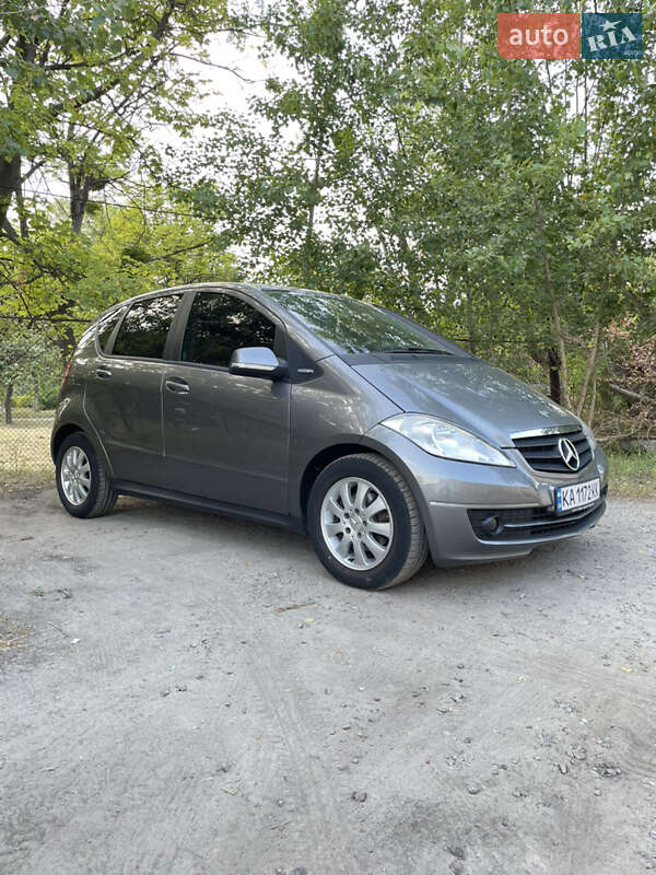 Хэтчбек Mercedes-Benz A-Class 2010 в Киеве