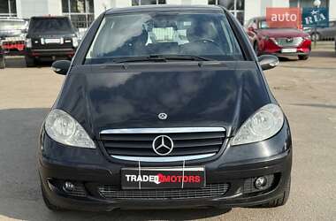Хэтчбек Mercedes-Benz A-Class 2006 в 