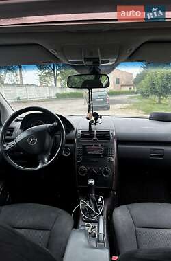 Хэтчбек Mercedes-Benz A-Class 2006 в 