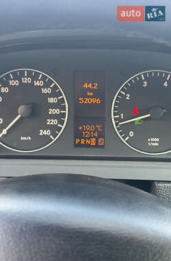 Хэтчбек Mercedes-Benz A-Class 2011 в 