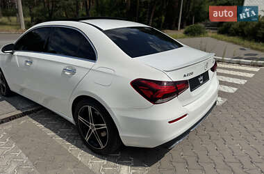 Седан Mercedes-Benz A-Class 2019 в 
