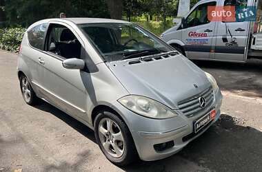 Хетчбек Mercedes-Benz A-Class 2005 в 