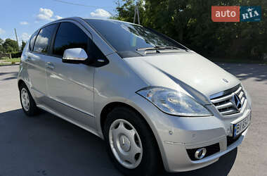 Хэтчбек Mercedes-Benz A-Class 2008 в 