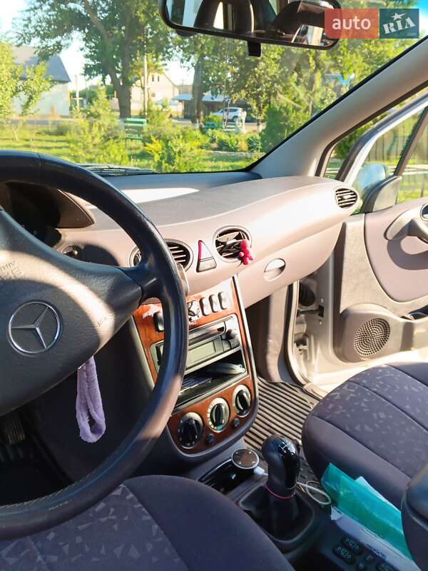 Хэтчбек Mercedes-Benz A-Class 2002 в Одессе фото 7 Хэтчбек Mercedes-Benz A-Class 2002 в Одессе