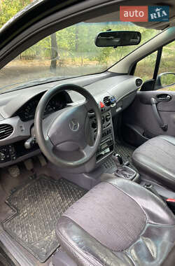 Хэтчбек Mercedes-Benz A-Class 2000 в 