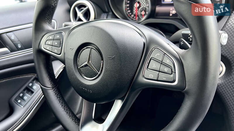 Хэтчбек Mercedes-Benz A-Class 2017 в Киеве