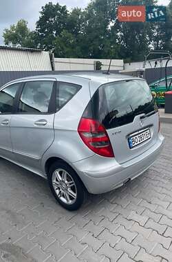 Хэтчбек Mercedes-Benz A-Class 2005 в 
