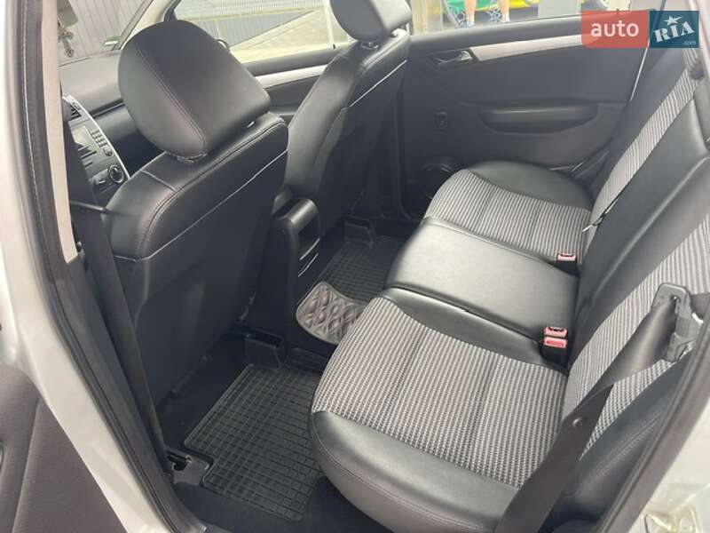 Хетчбек Mercedes-Benz A-Class 2005 в Тернополі фото 12 Хетчбек Mercedes-Benz A-Class 2005 в Тернополі