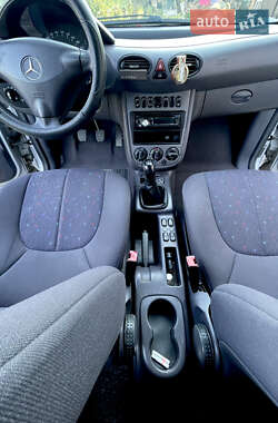 Хэтчбек Mercedes-Benz A-Class 2001 в 