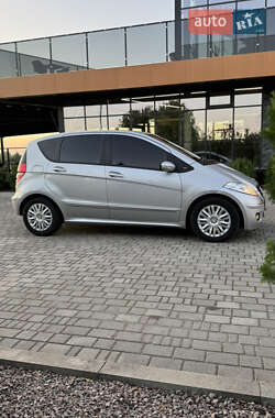 Хэтчбек Mercedes-Benz A-Class 2006 в 