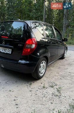 Хэтчбек Mercedes-Benz A-Class 2010 в 