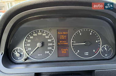 Хэтчбек Mercedes-Benz A-Class 2010 в 