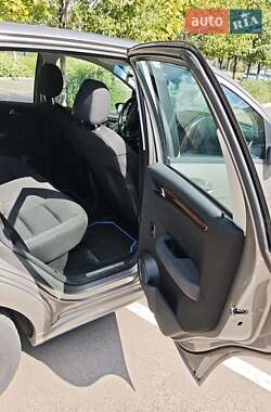 Хэтчбек Mercedes-Benz A-Class 2005 в 
