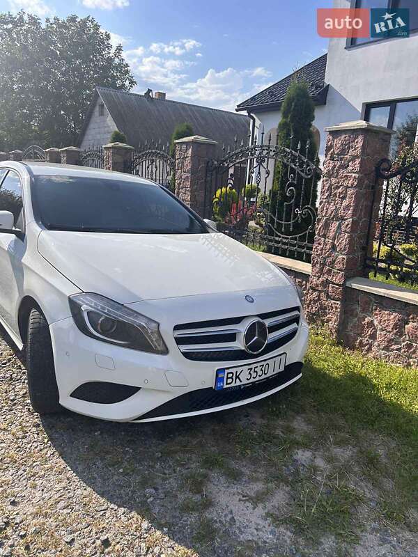 Хэтчбек Mercedes-Benz A-Class 2013 в Хмельницком