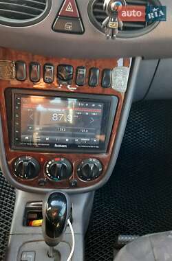 Хэтчбек Mercedes-Benz A-Class 2001 в 