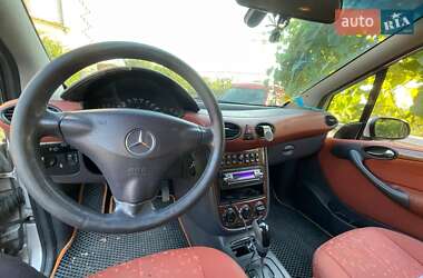 Хэтчбек Mercedes-Benz A-Class 2002 в 