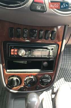Хэтчбек Mercedes-Benz A-Class 2002 в 