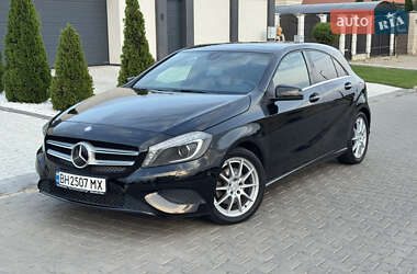Хэтчбек Mercedes-Benz A-Class 2014 в 