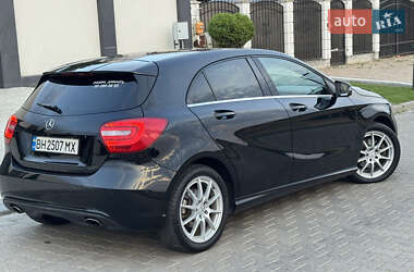 Хэтчбек Mercedes-Benz A-Class 2014 в 