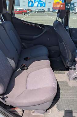 Хэтчбек Mercedes-Benz A-Class 2004 в 