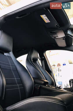 Хэтчбек Mercedes-Benz A-Class 2016 в 