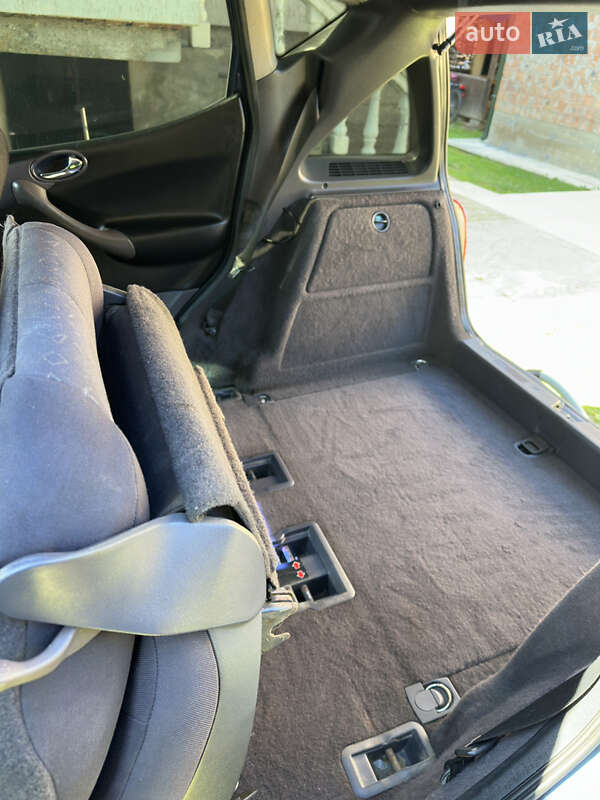 Хэтчбек Mercedes-Benz A-Class 2003 в Стрые фото 41 Хэтчбек Mercedes-Benz A-Class 2003 в Стрые