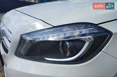 Хэтчбек Mercedes-Benz A-Class 2012 в 
